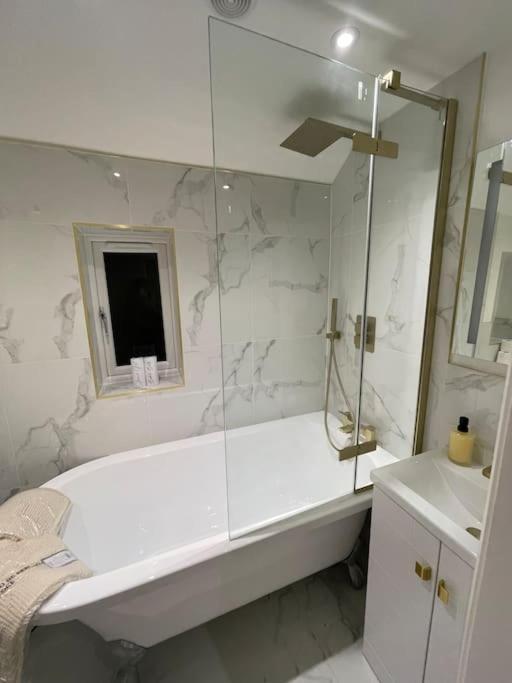 Newly Renovated 3 Bed Property - Countryside Views Dunstall Kültér fotó
